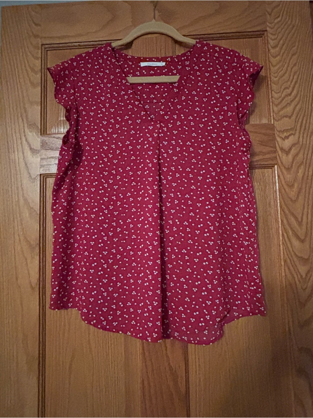 fun 2 fun Red Short-Sleeve Floral Blouse